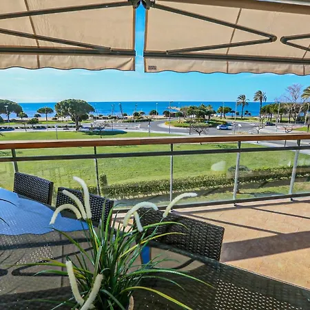 Ciutadella P C B 2 1 Only Families Cambrils